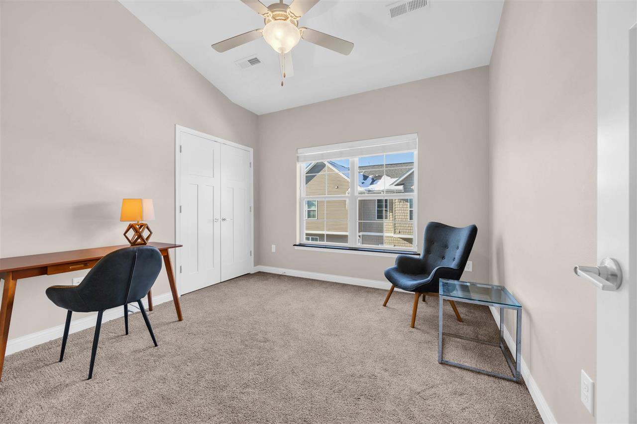 440 3rd Avenue Apt 4 Coralville IA 52241