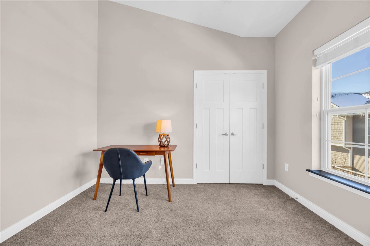 440 3rd Avenue Apt 4 Coralville IA 52241