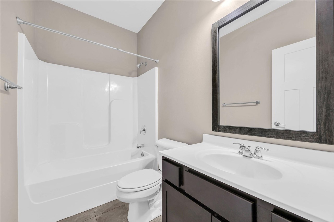 440 3rd Avenue Apt 4 Coralville IA 52241