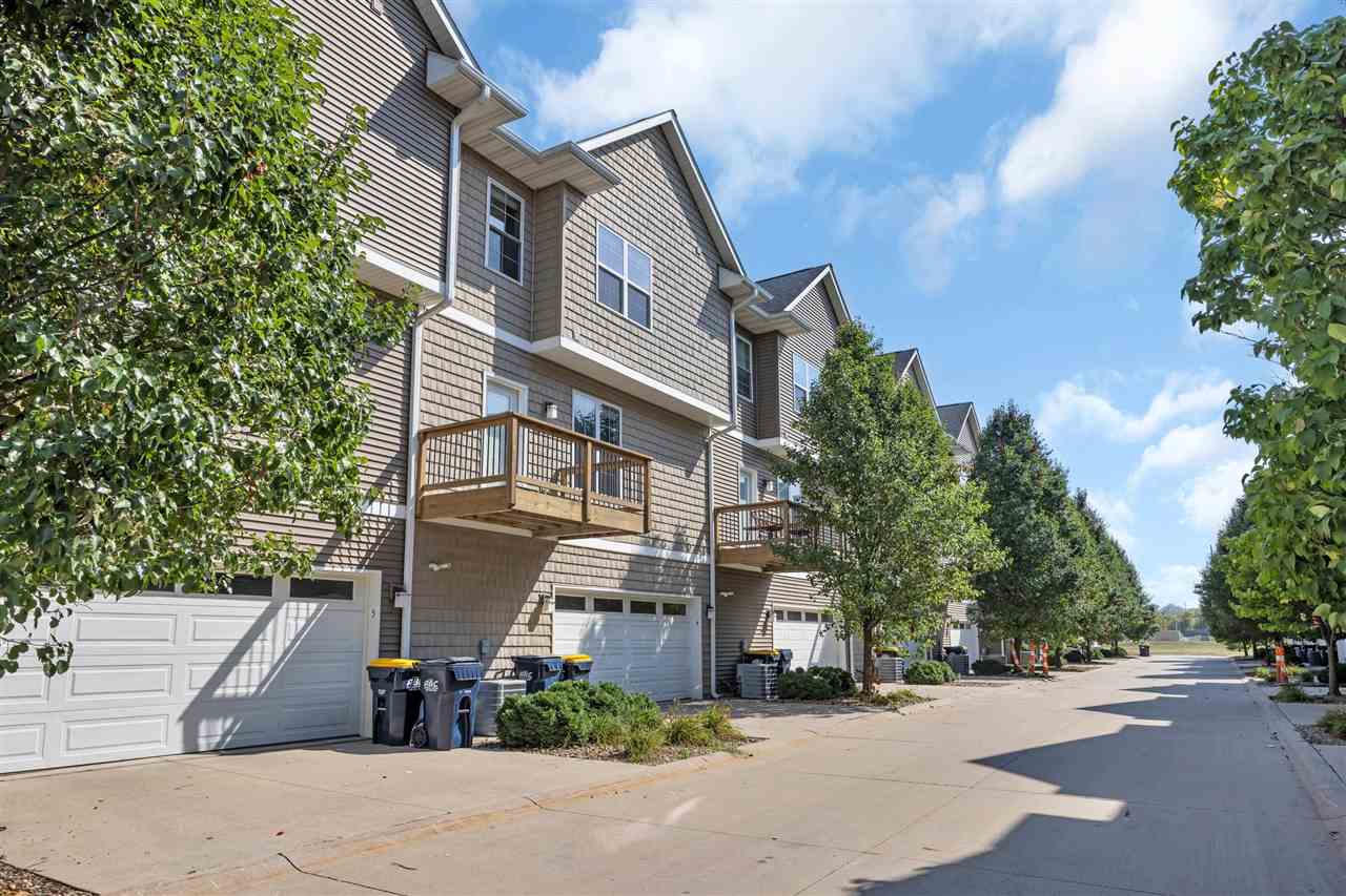 440 3rd Avenue Apt 4 Coralville IA 52241