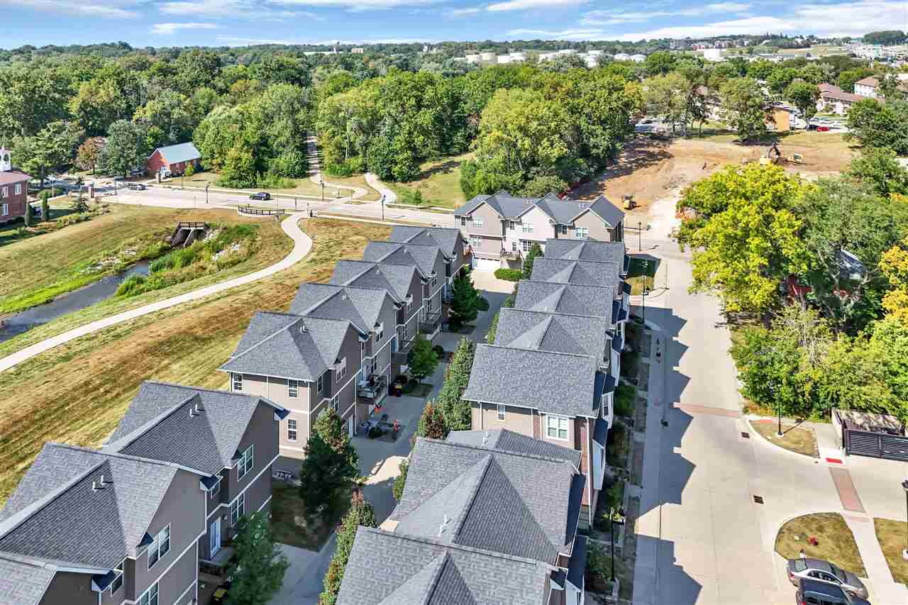 440 3rd Avenue Apt 4 Coralville IA 52241