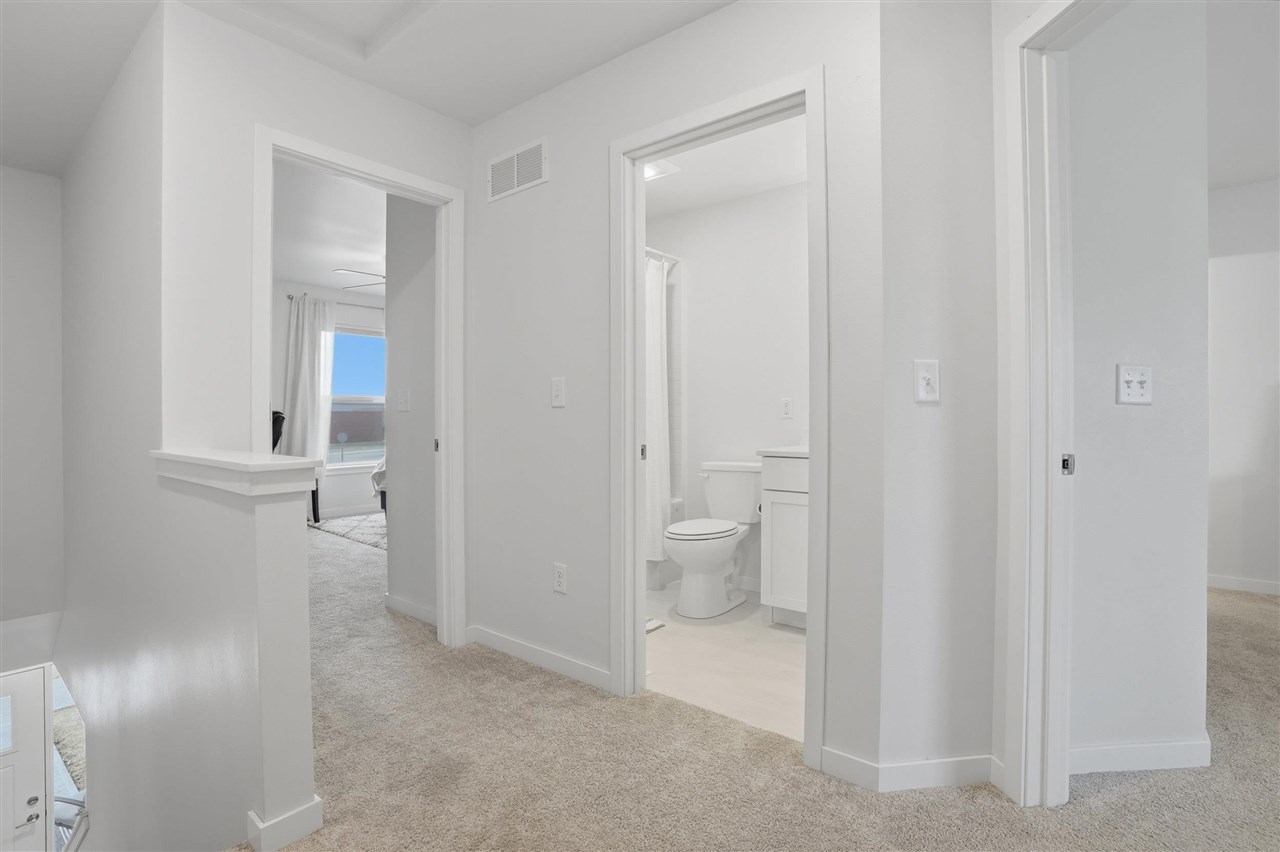 2243 Saint Andrews Drive North Liberty IA 52317