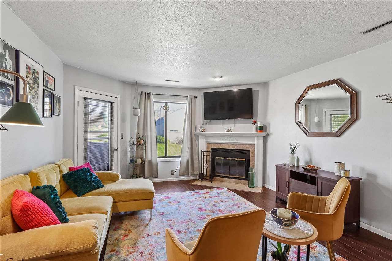 2040 Holiday Road Coralville IA 52241