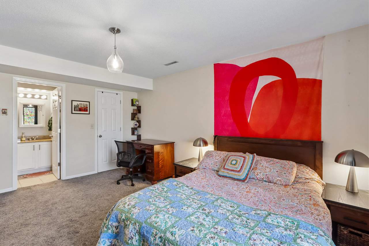 2040 Holiday Road Coralville IA 52241