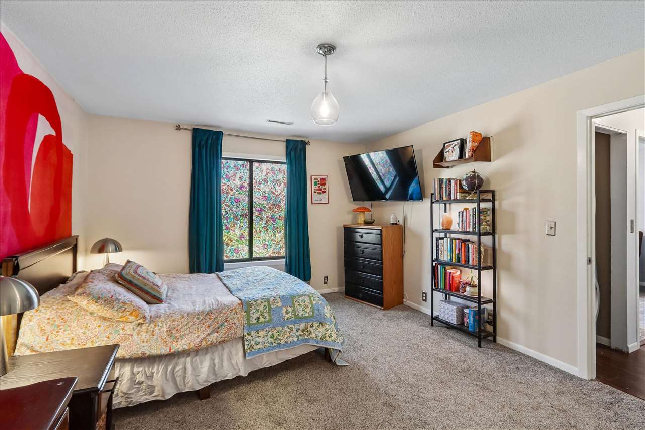 2040 Holiday Road Coralville IA 52241