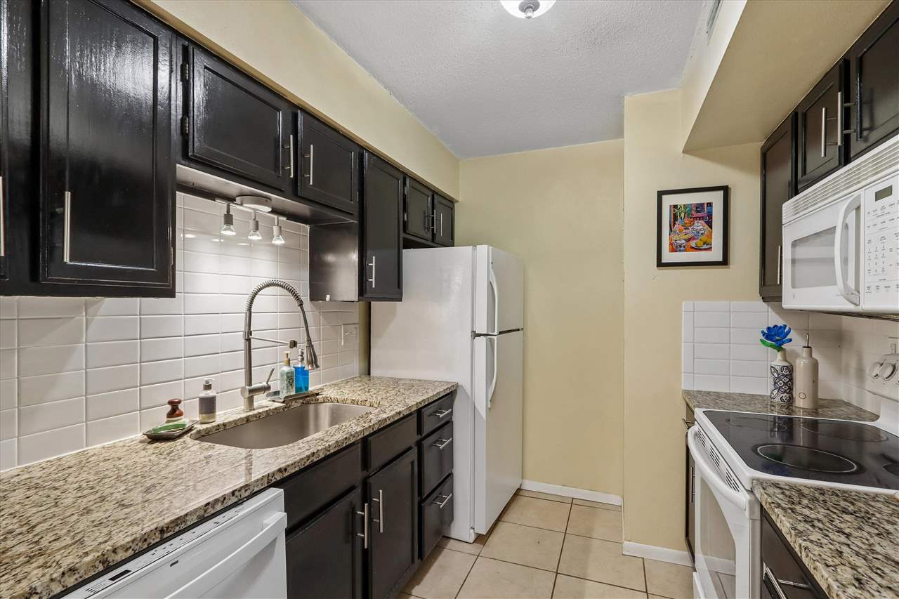2040 Holiday Road Coralville IA 52241