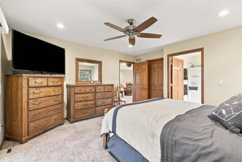 2204 135th Drive Kalona IA 52247