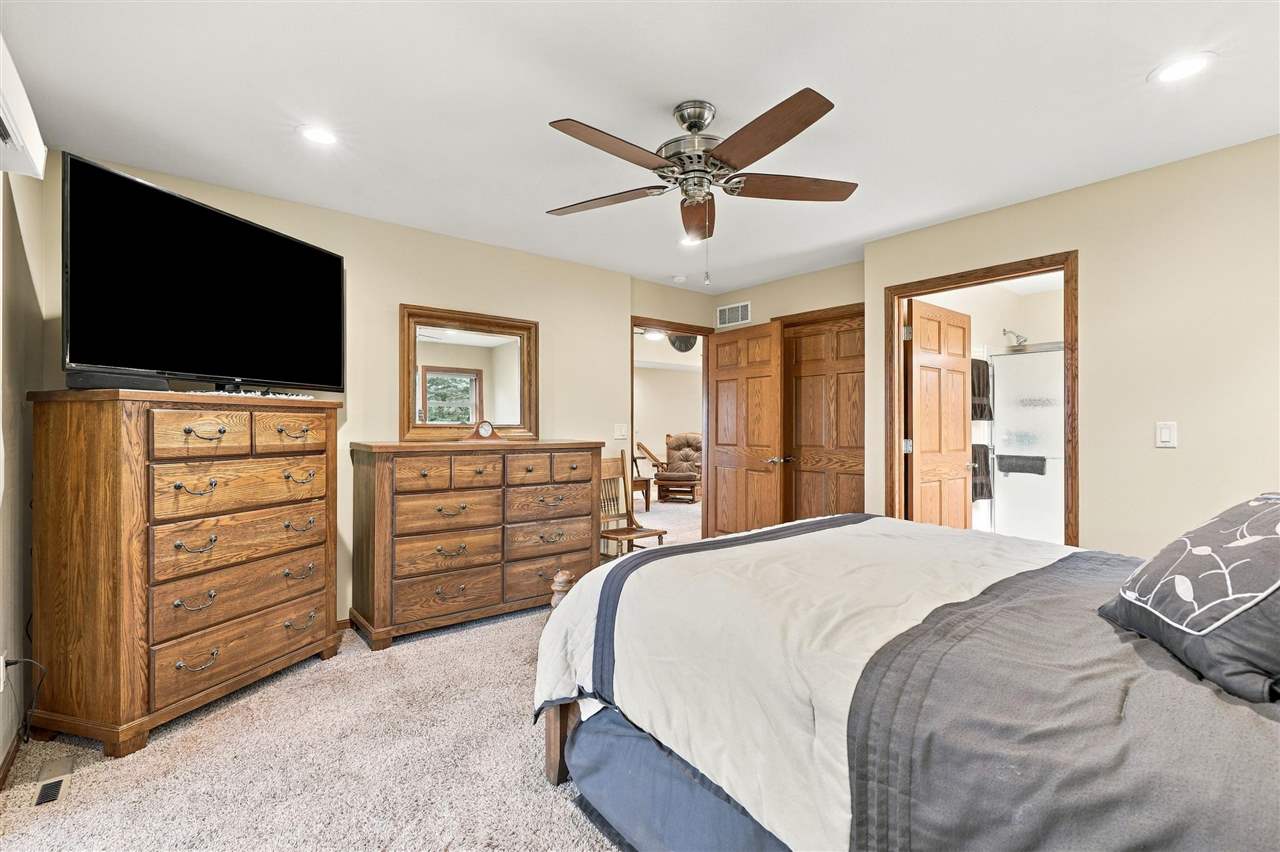 2204 135th Drive Kalona IA 52247