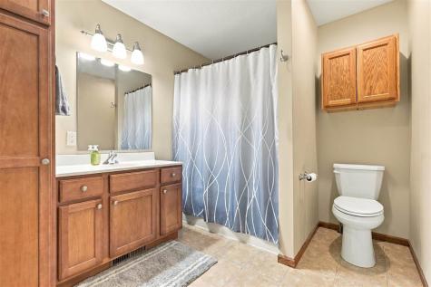 2204 135th Drive Kalona IA 52247