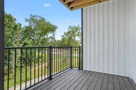 4428 Deer Creek Road Iowa City IA 52246
