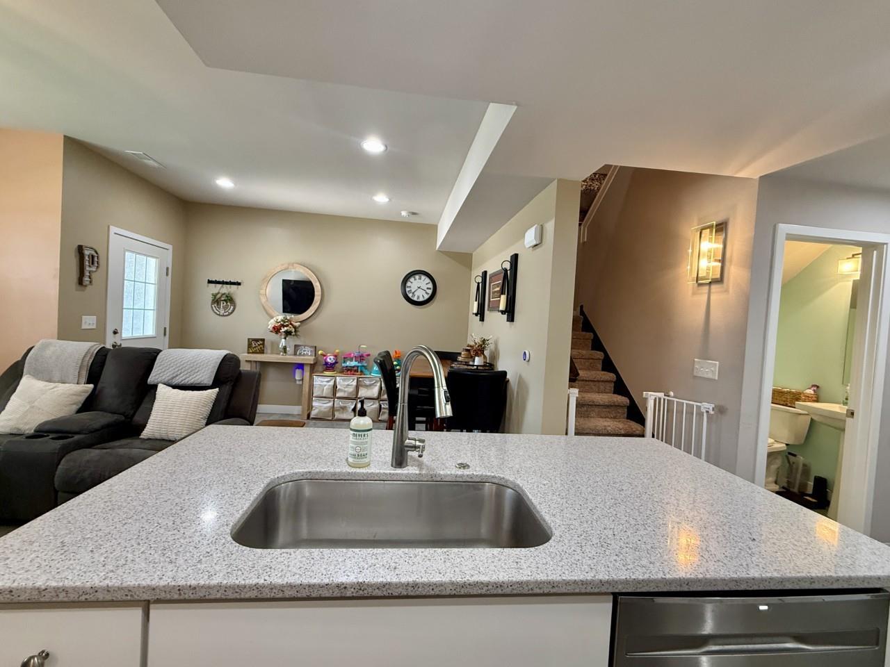 4926 Raleigh Lane Iowa City IA 52245