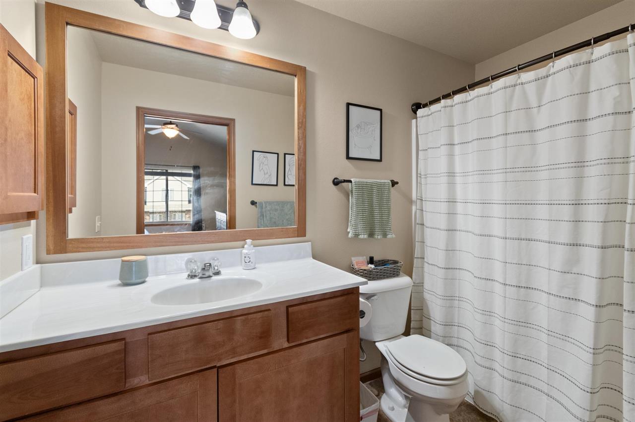 1556 Burr Drive North Liberty IA 52317