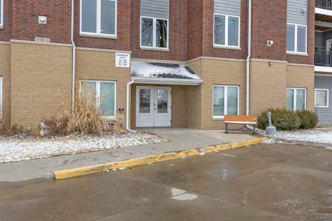 1092 Walnut Avenue Riverside IA 52327