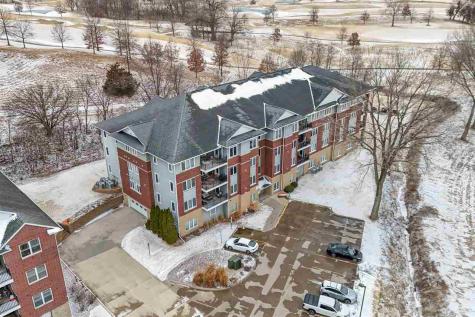 1092 Walnut Avenue Riverside IA 52327