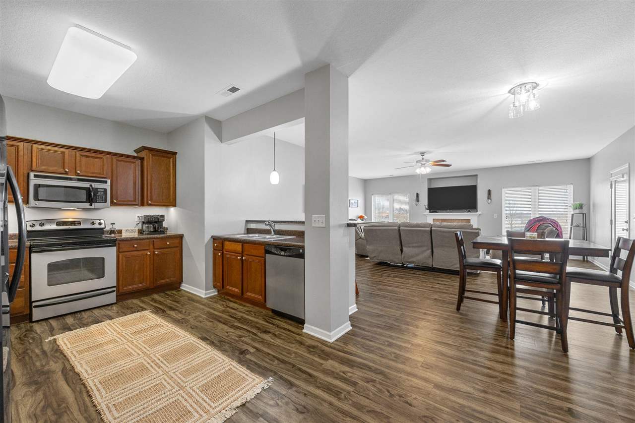 1092 Walnut Avenue Riverside IA 52327