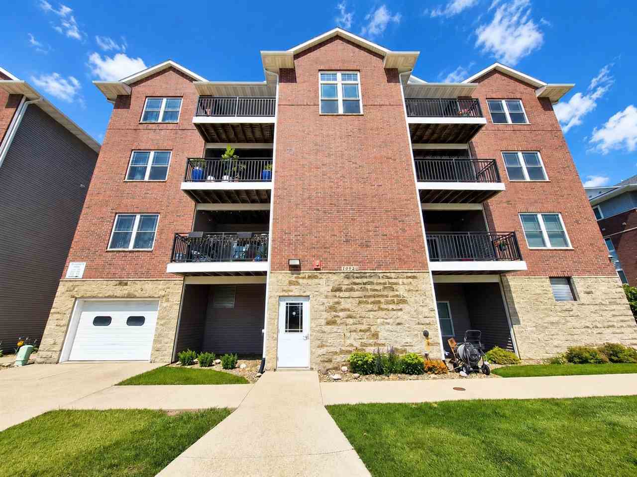 1092 Walnut Avenue Riverside IA 52327