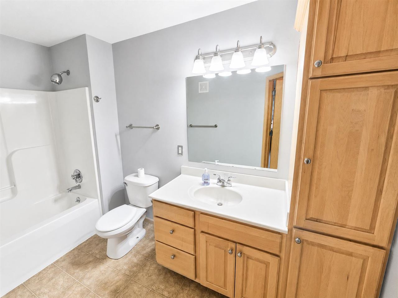 1092 Walnut Avenue Riverside IA 52327