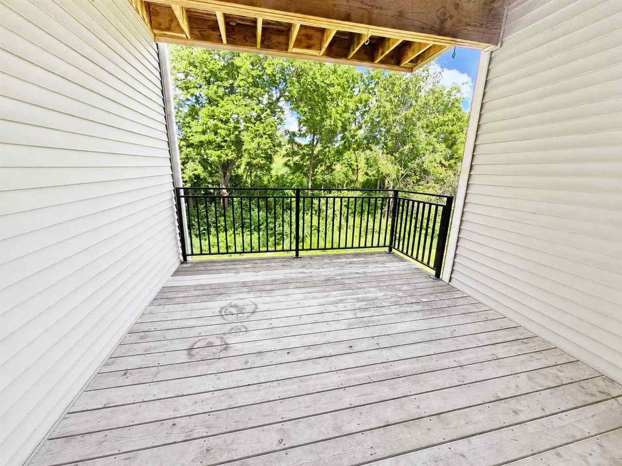 1092 Walnut Avenue Riverside IA 52327