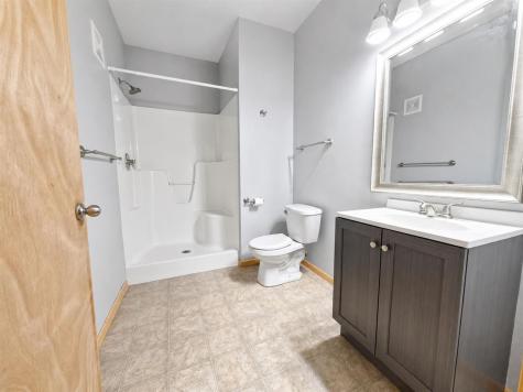 1092 Walnut Avenue Riverside IA 52327
