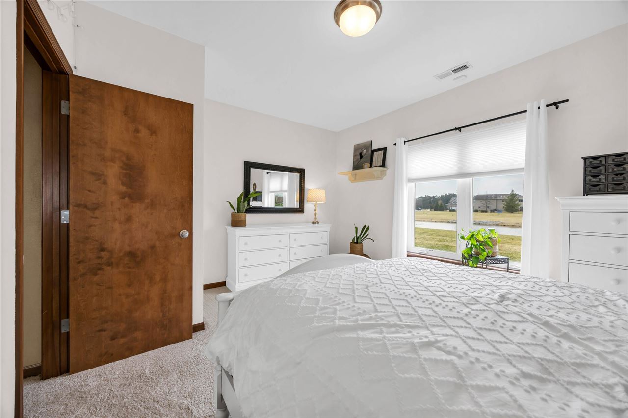1540 Cedar Vista Lane North Liberty IA 52317