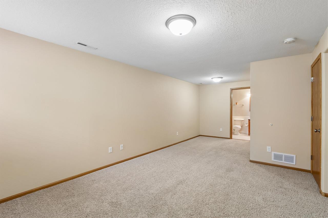 85 Alydar Drive North Liberty IA 52317