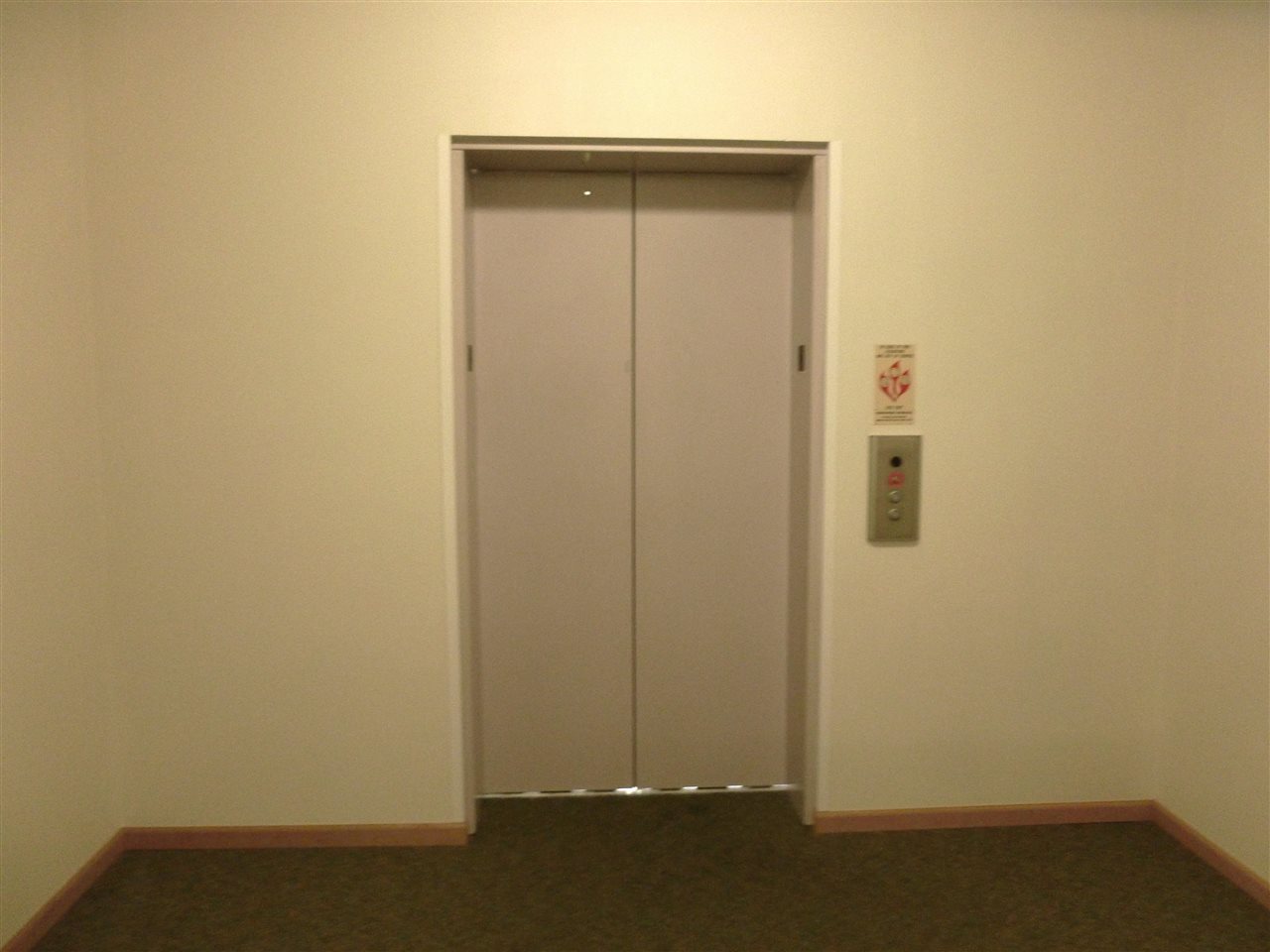 470 N 1st Avenue Iowa City IA 52245-0000
