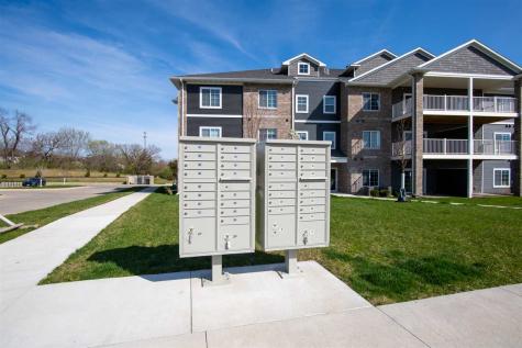 2875 Spring Rose Circle #201 Coralville IA 52241