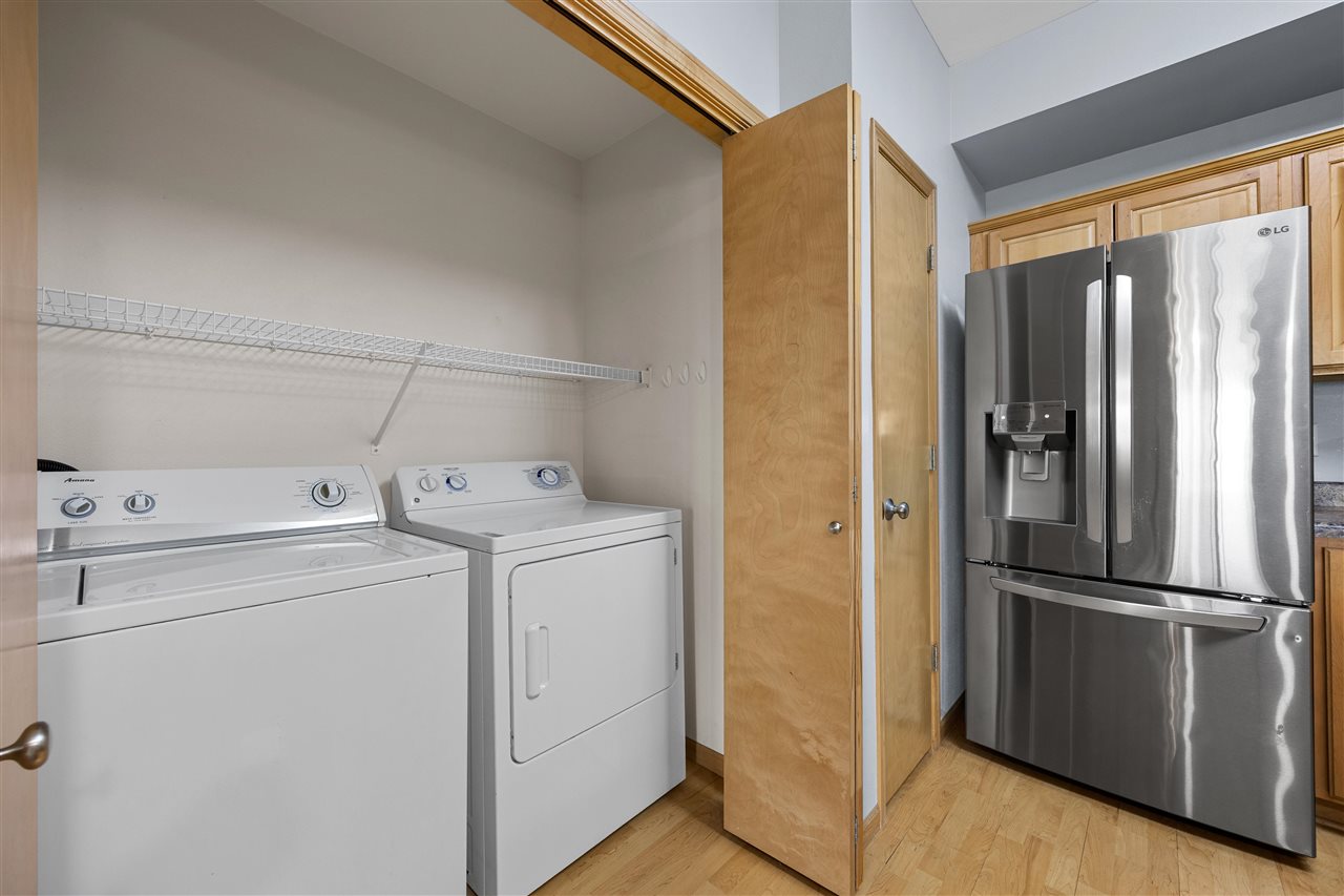 1092 Walnut Avenue Riverside IA 52327