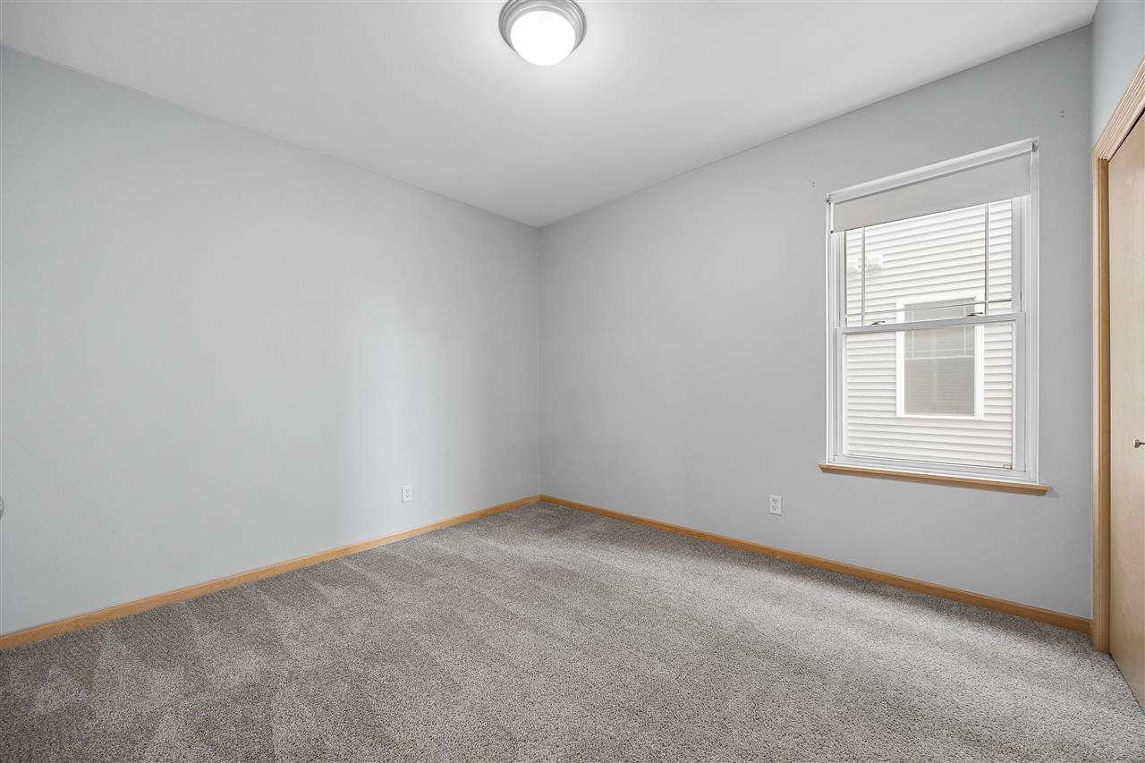 1092 Walnut Avenue Riverside IA 52327