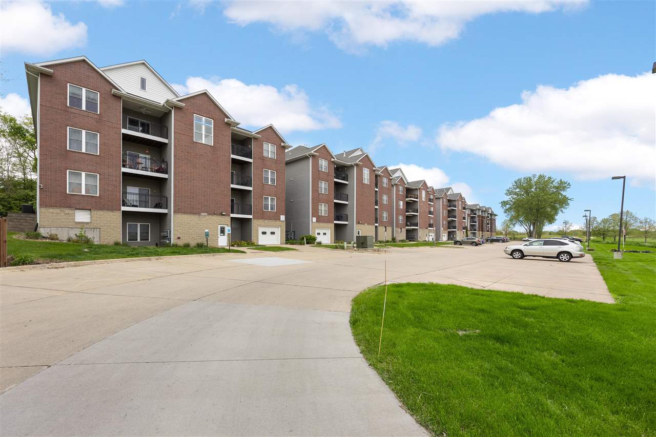 1092 Walnut Avenue Riverside IA 52327