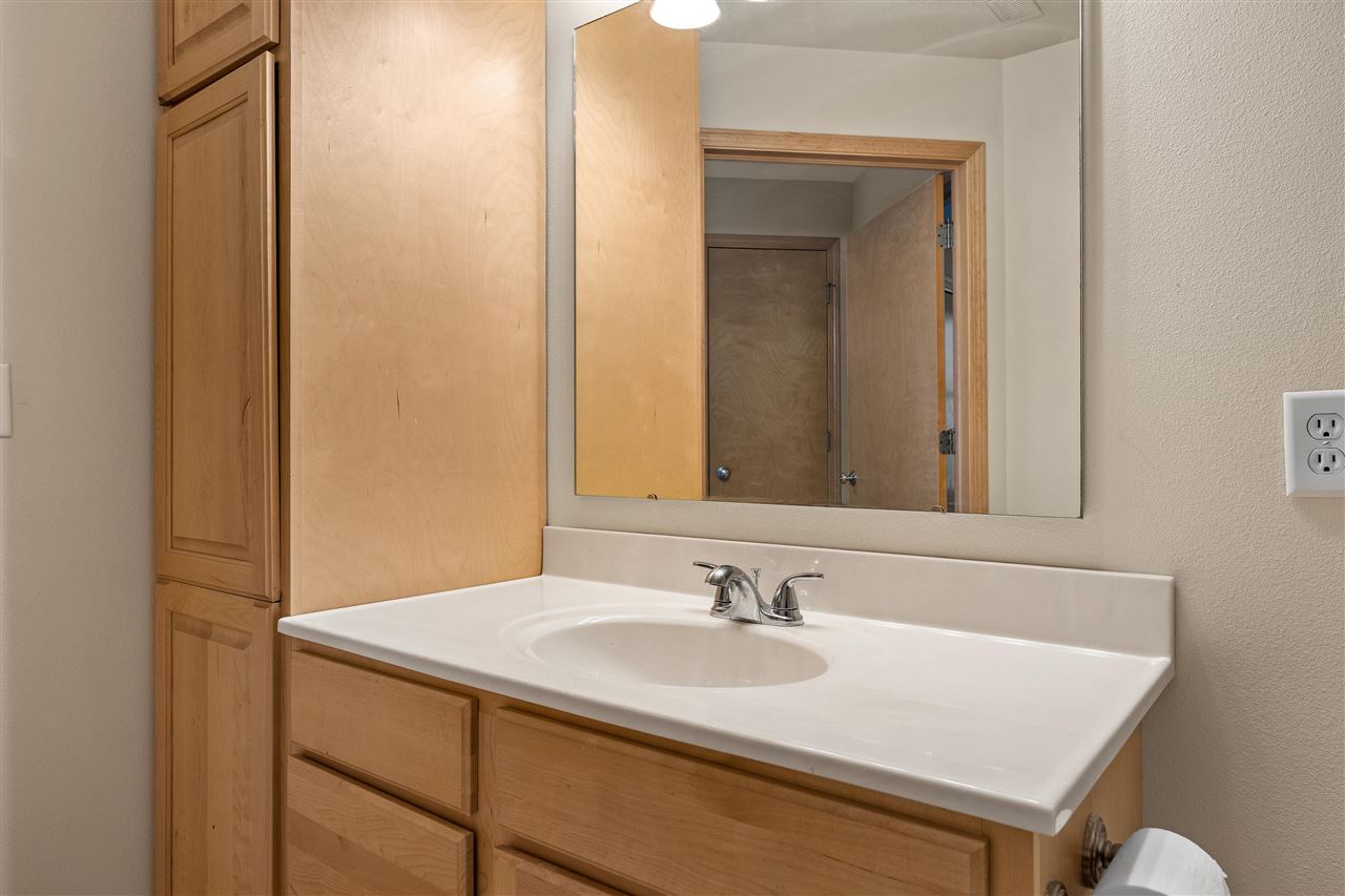 1092 Walnut Avenue Riverside IA 52327