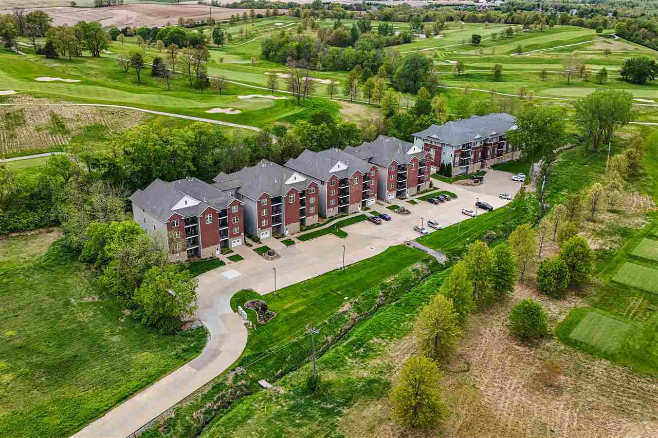 1092 Walnut Avenue Riverside IA 52327