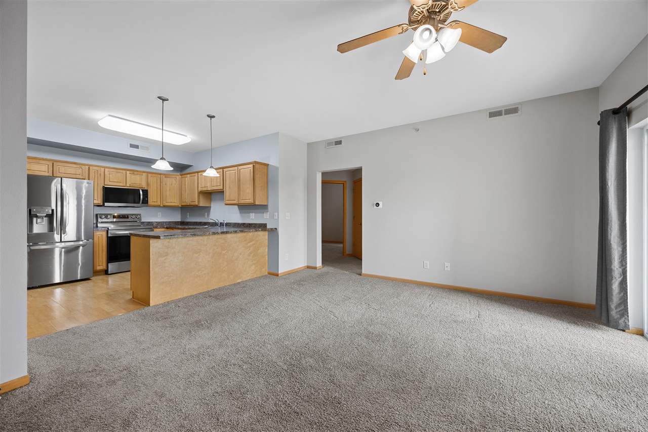 1092 Walnut Avenue Riverside IA 52327