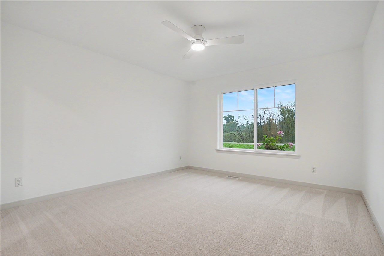 922 Oak Drive Palo IA 52324