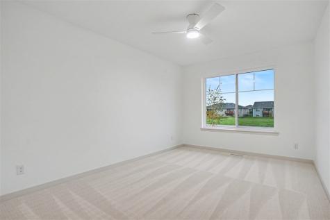 922 Oak Drive Palo IA 52324