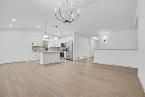 922 Oak Drive Palo IA 52324