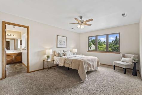 1813 12th Avenue Coralville IA 52241
