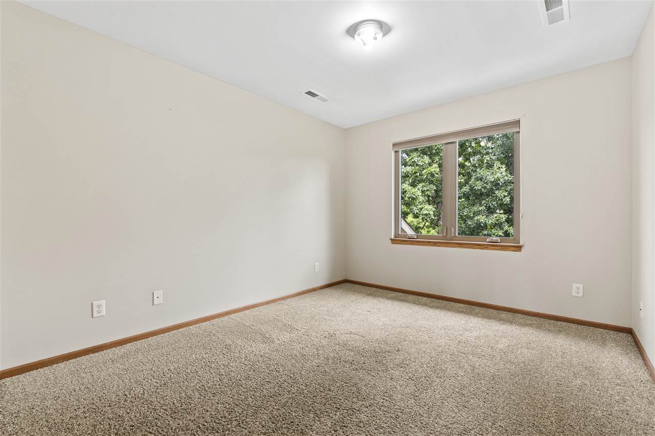 1813 12th Avenue Coralville IA 52241