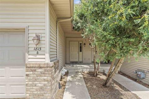 1813 12th Avenue Coralville IA 52241