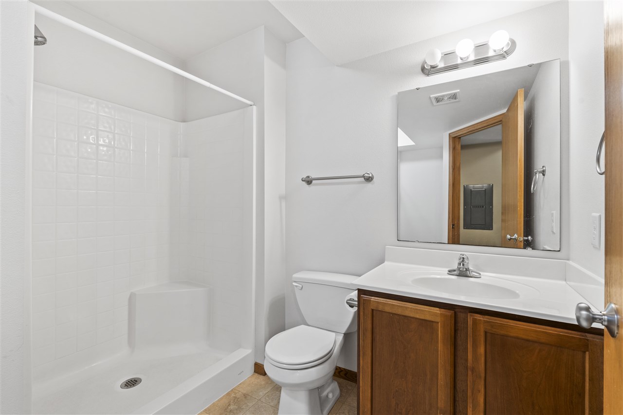1813 12th Avenue Coralville IA 52241