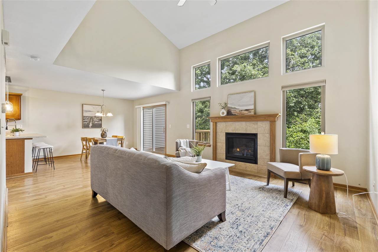 1813 12th Avenue Coralville IA 52241