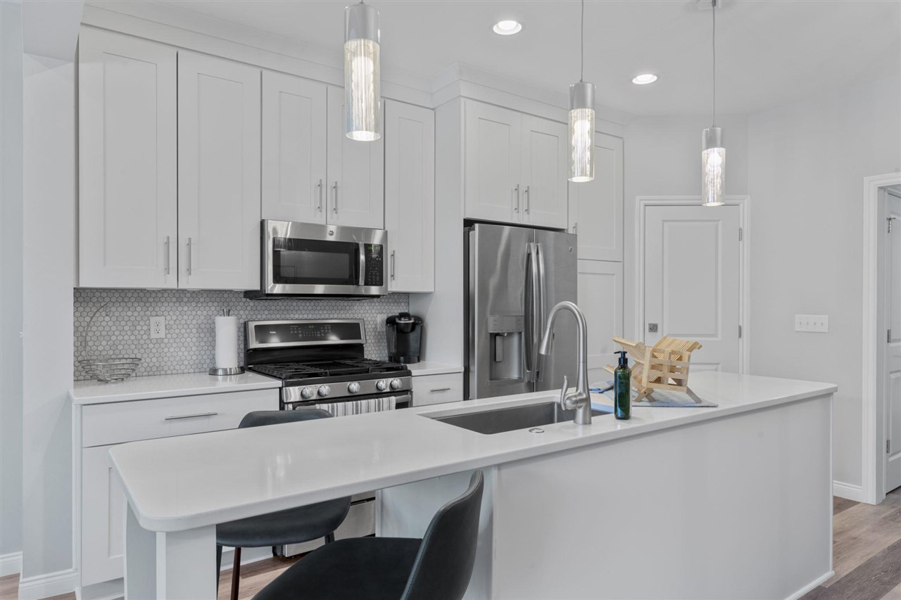1745 Foster Road Iowa City IA 52245