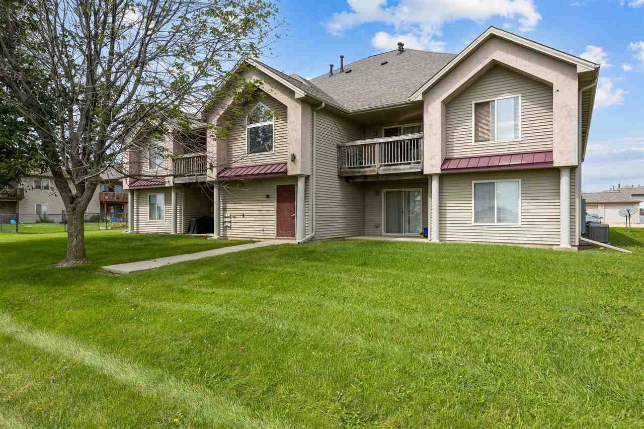1020 240th Street NE North Liberty IA 52317