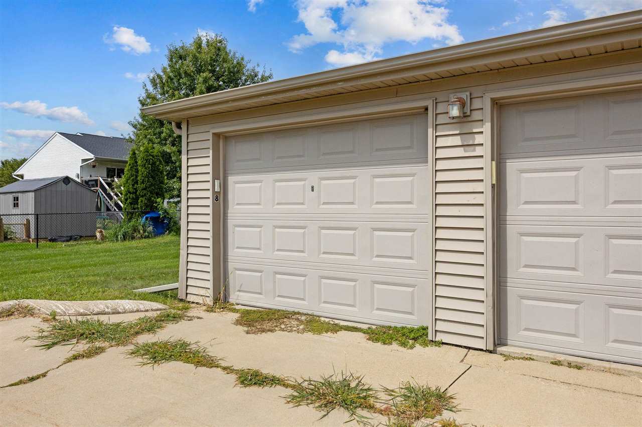 1020 240th Street NE North Liberty IA 52317