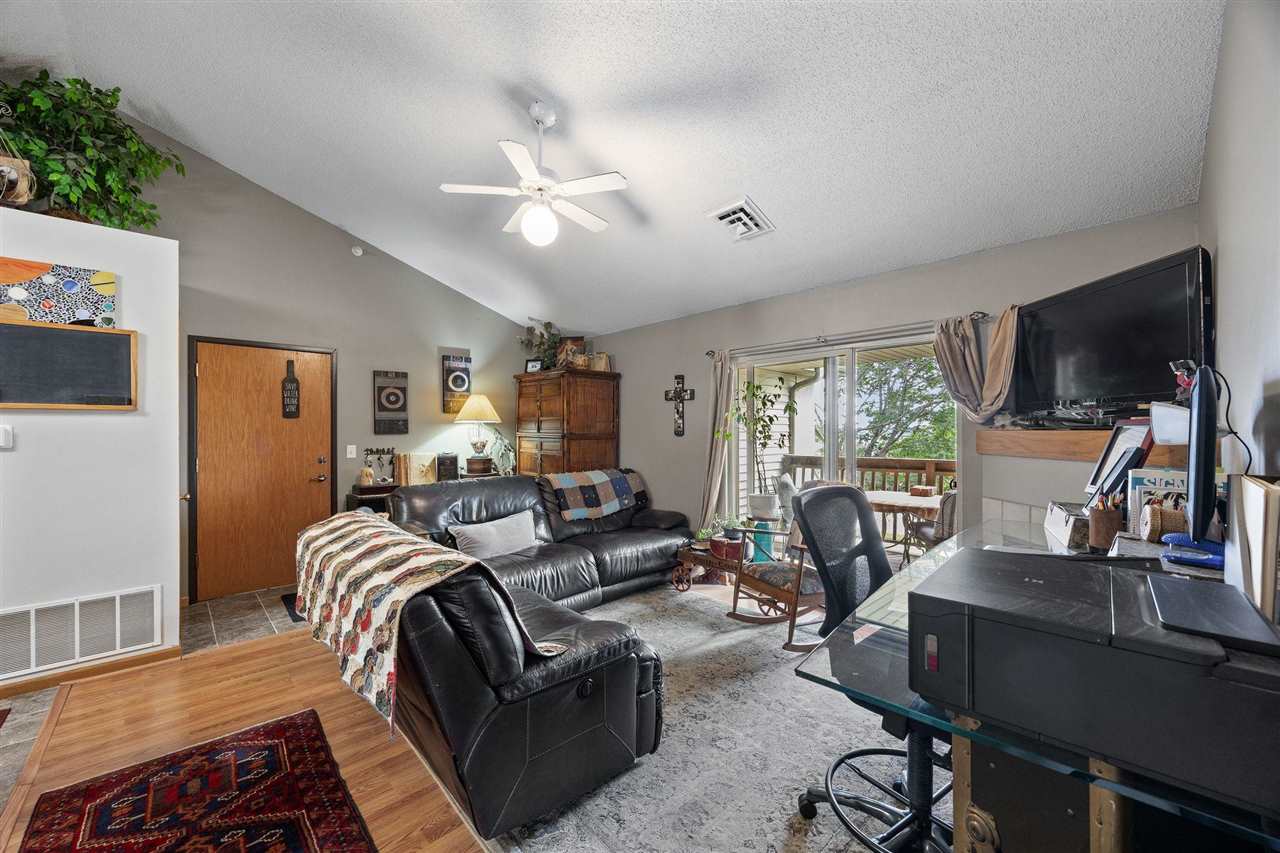 1020 240th Street NE North Liberty IA 52317
