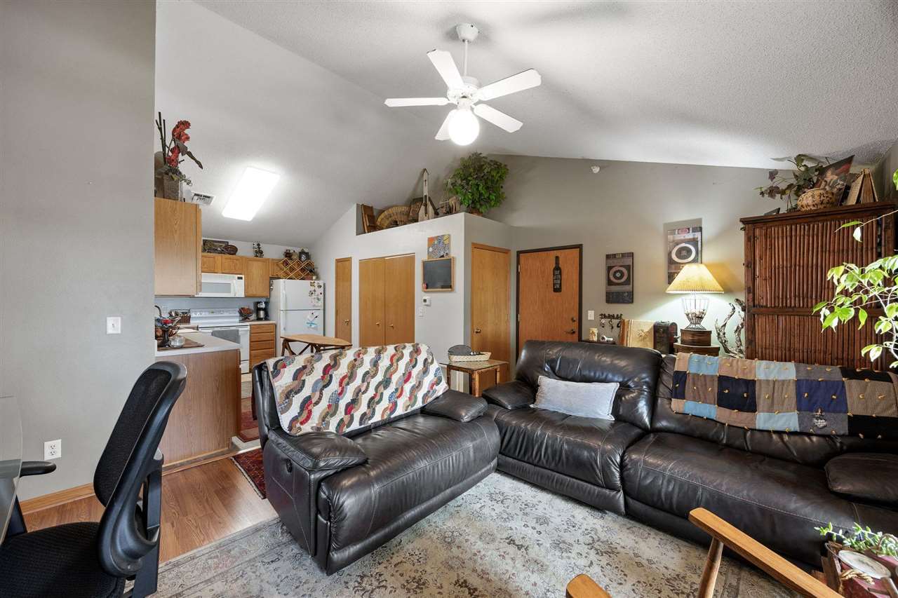 1020 240th Street NE North Liberty IA 52317