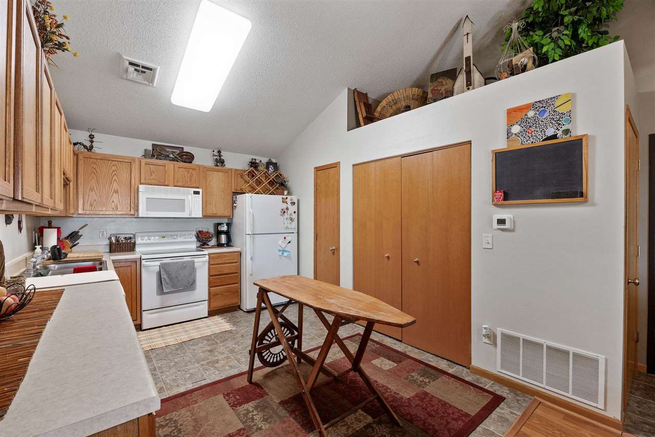 1020 240th Street NE North Liberty IA 52317