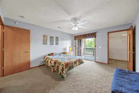 534 West Side Drive Iowa City IA 52246