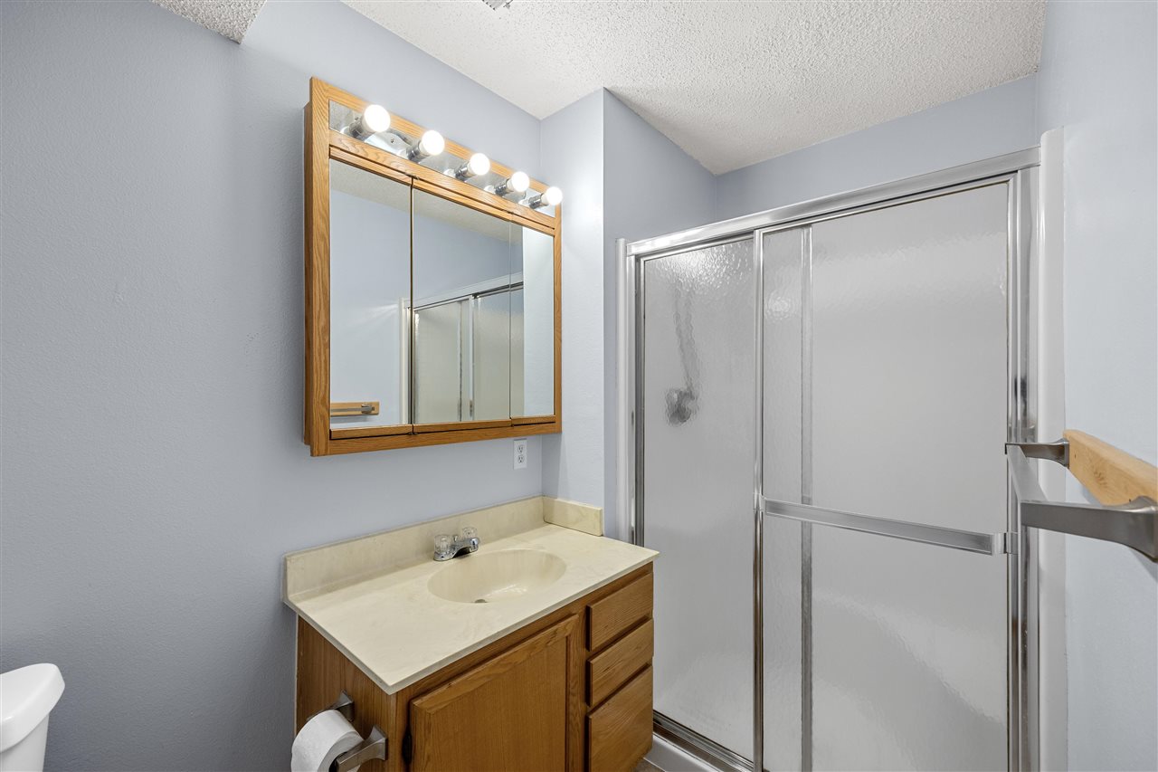 534 West Side Drive Iowa City IA 52246