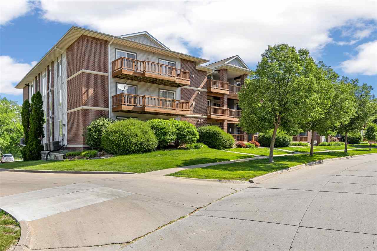534 West Side Drive Iowa City IA 52246